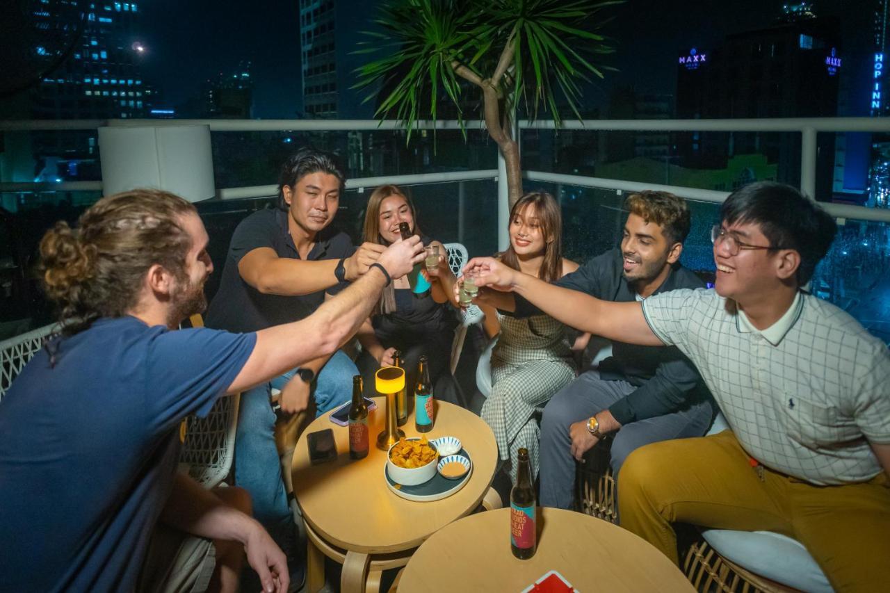 Abraham Manila - Located In Central Makati (Adults Only) Makati City Kültér fotó