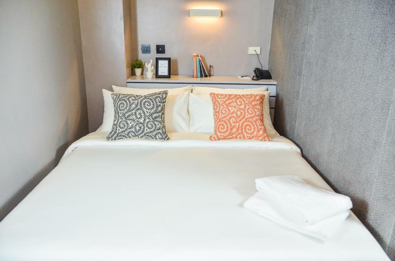 Abraham Manila - Located In Central Makati (Adults Only) Makati City Kültér fotó